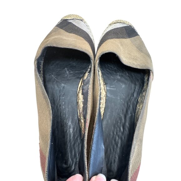 Burberry Brit Womens Plaid Brown Canvas Espadrille Flats Size 38 SKU 8264 - Picture 8 of 16